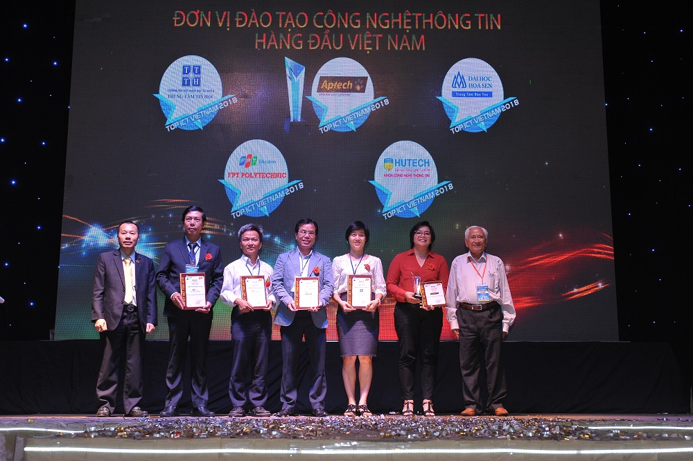 Aptech Vietnam won the Top ICT Award for the 16 consecutive year (2003-2018), in 2018